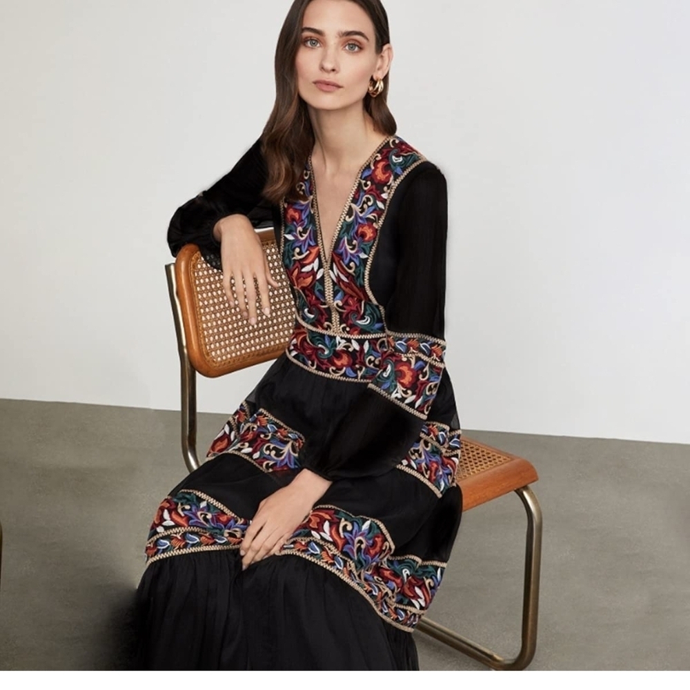 Chic Black Maxi Dress with Colorful Embroidery - Picture 3 of 15